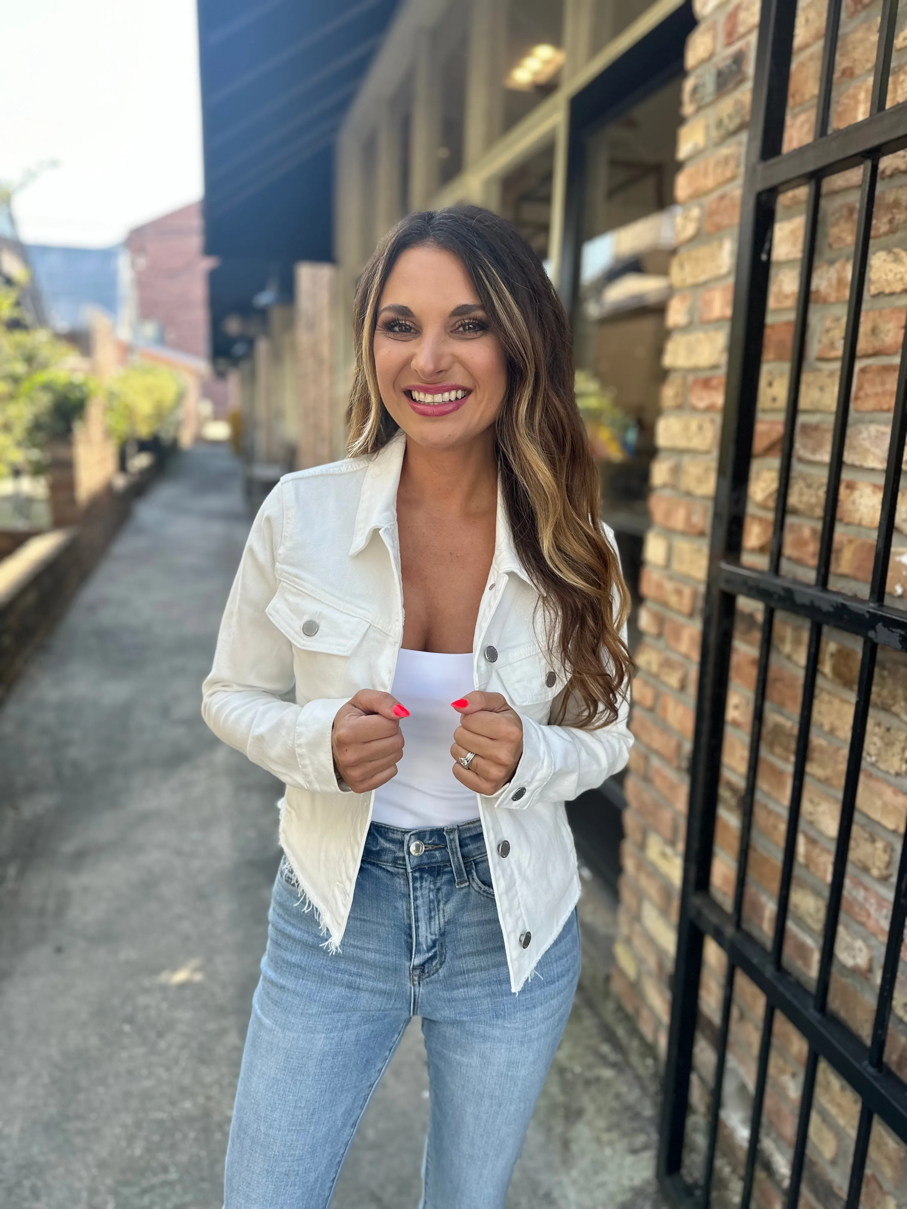 Fray Fitted Denim Jacket- White