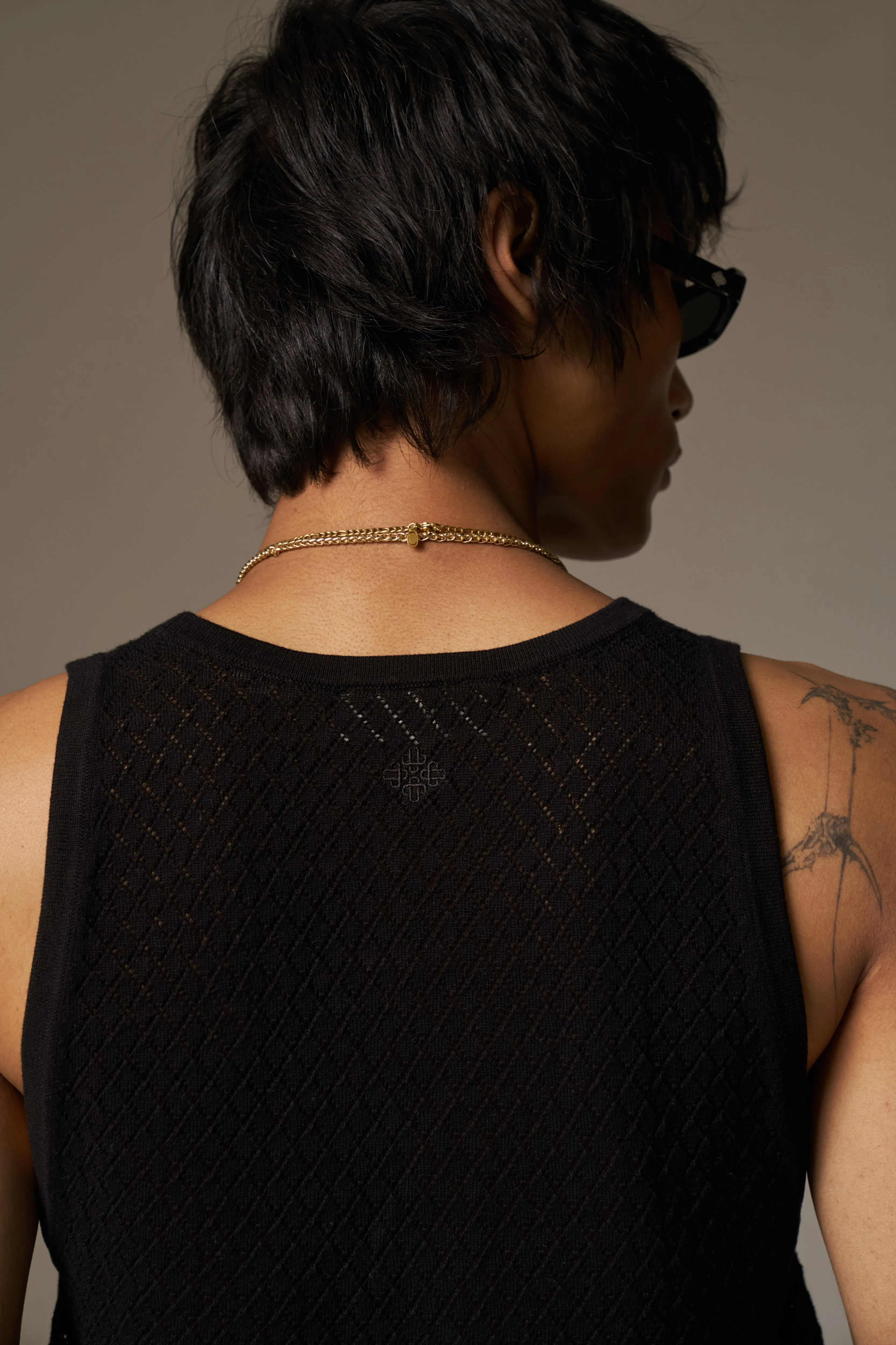 KNITTED VEST - BLACK