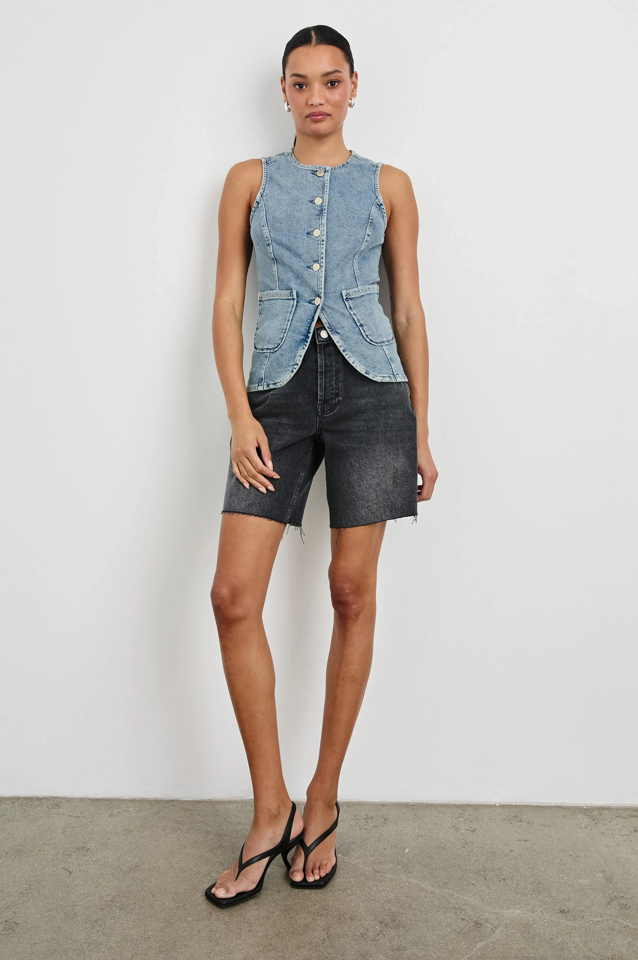 PORTOLA VEST - BLUE EYED GIRL